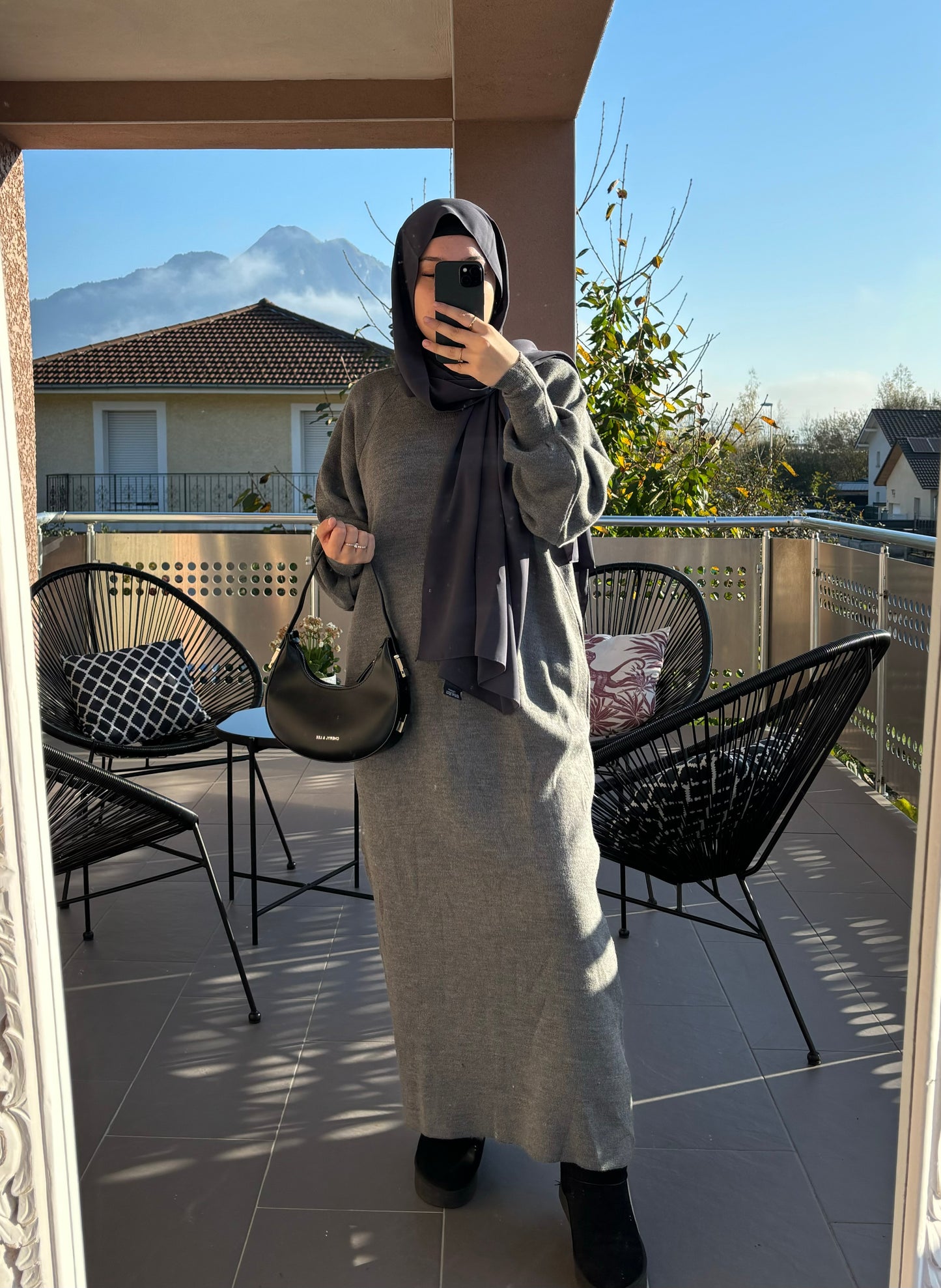 Robe Lady